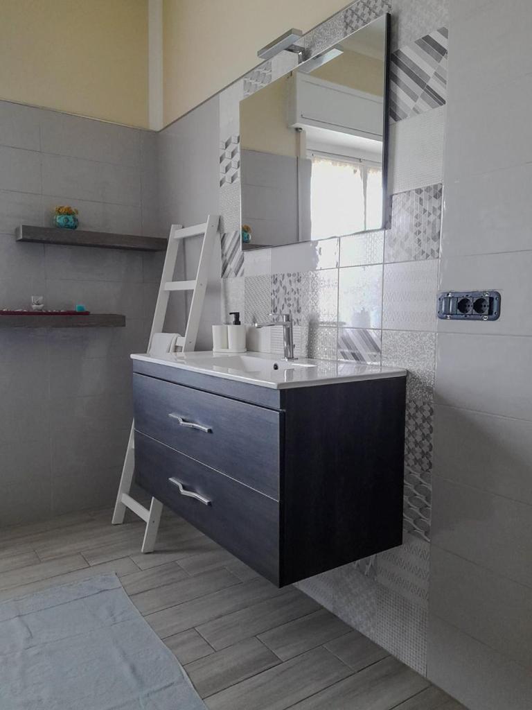 Mari & Monti Bed & Breakfast Giba Luaran gambar